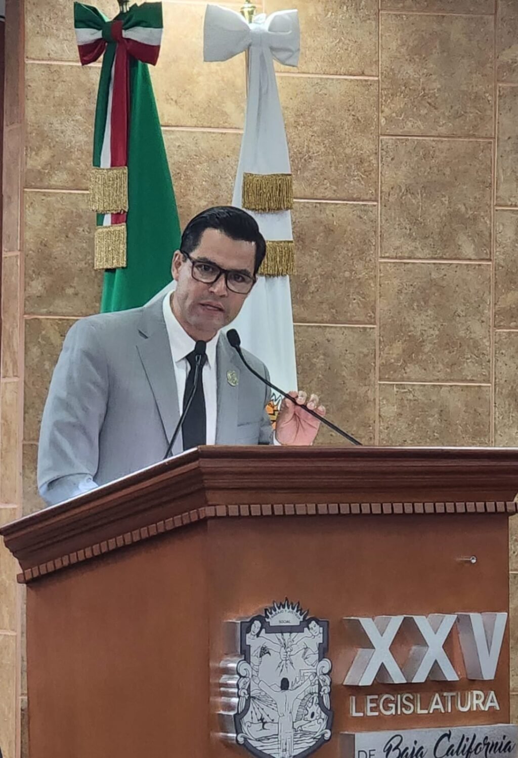 d5495ce5-3e7d-488d-b093-9600e34f9407