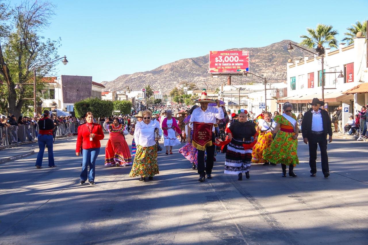 Tecate celebra con orgullo el Desfile del 115 Aniversario del Inicio de ...